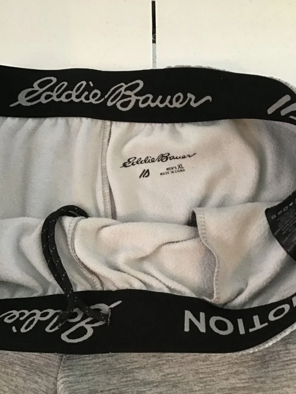 EDDIE BAUER-MENS GREY TAPPER LEG ELASTIC WAIST POCKETS FLEECE SWEATPANTS SIZE XL